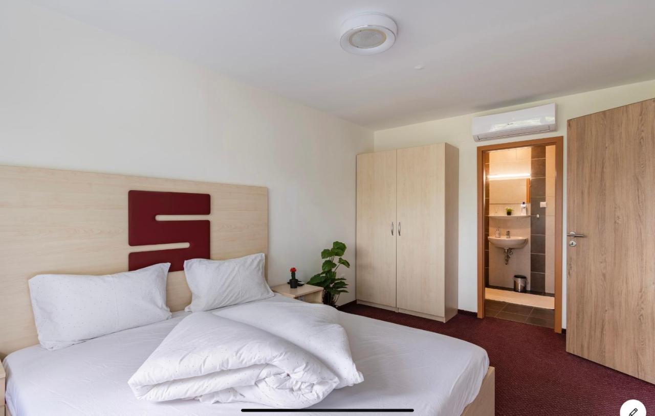 Sinus Premium Aparthotel Siofok Dış mekan fotoğraf